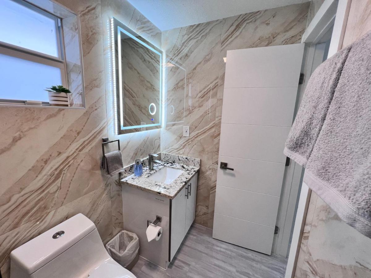 Stylish 2 Bedrooms Apartment By Miami International Airport Exterior foto