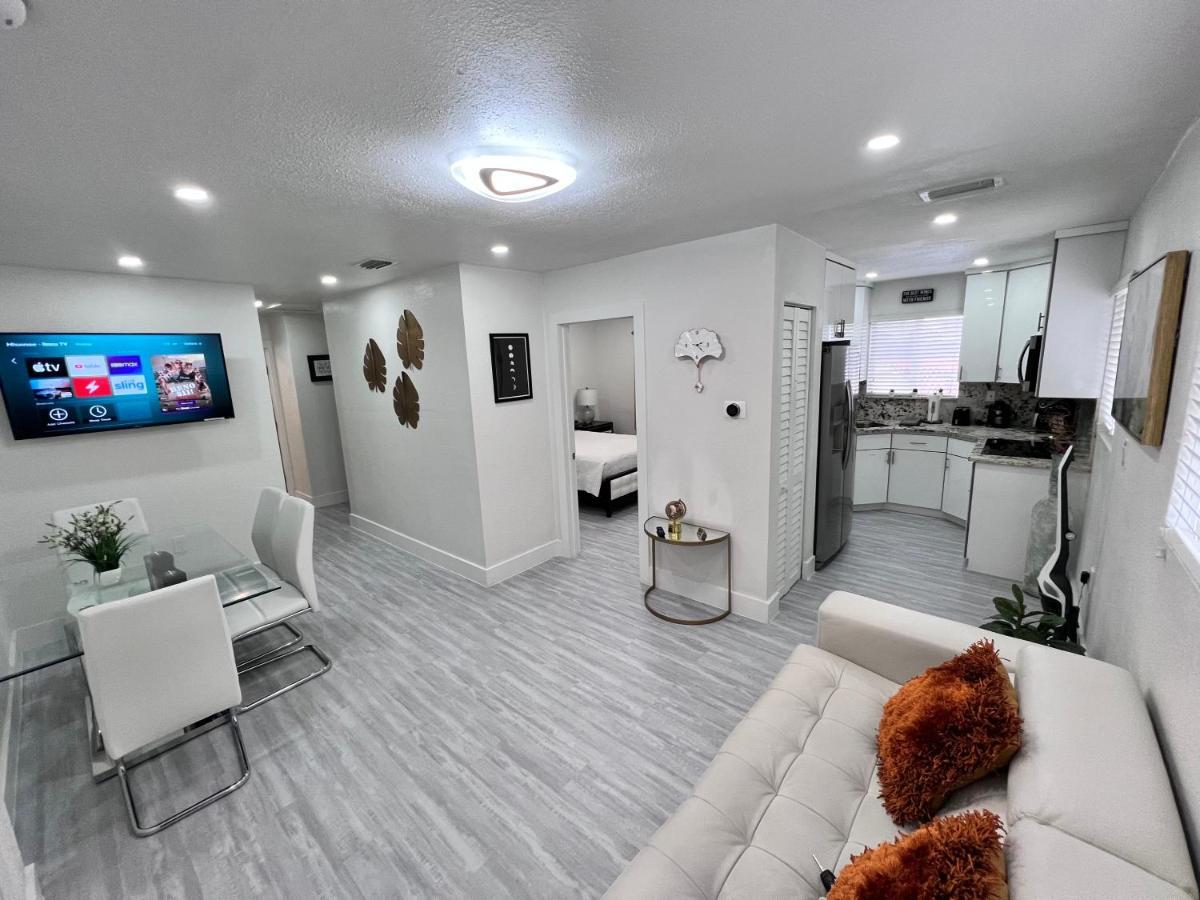 Stylish 2 Bedrooms Apartment By Miami International Airport Exterior foto